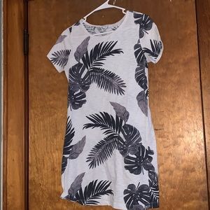 💚🖤Super Cute Palm Tree T Shirt Dress 🖤💚